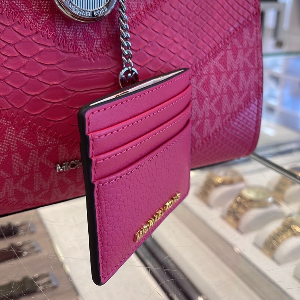 MICHAEL KORS
Large Pebbled Leather Card Holder Case
Electric Pink 
NWT - Picture 16 of 16